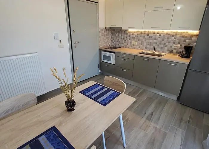 Appartement Maistros *